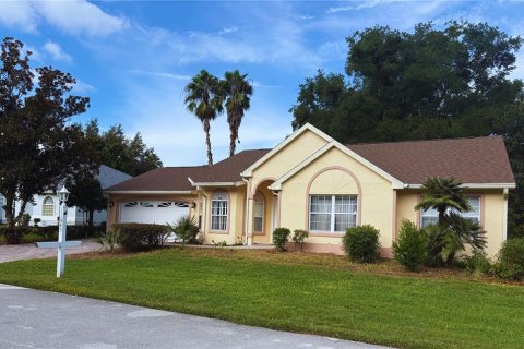 Casa en alquiler en Ocala, Florida, 3 dormitorios, 170.75 m2 № 1900422 - foto 1