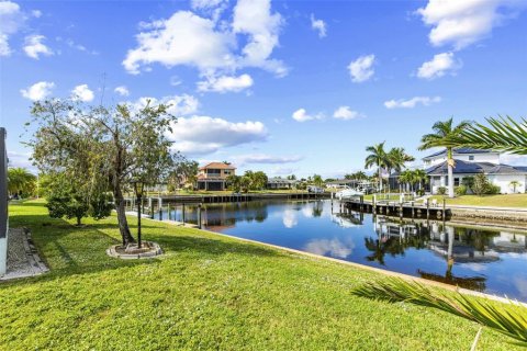 Villa ou maison à vendre à Punta Gorda, Floride: 3 chambres, 170.01 m2 № 2141928 - photo 28