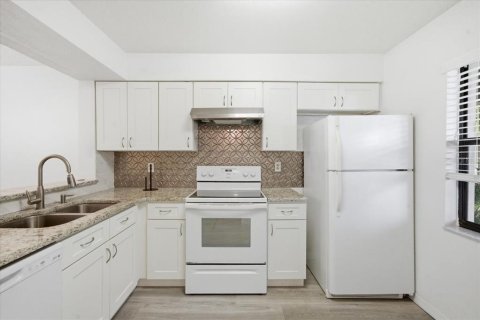 Copropriété à vendre à Palm Harbor, Floride: 2 chambres, 95.69 m2 № 2231696 - photo 5