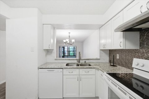 Copropriété à vendre à Palm Harbor, Floride: 2 chambres, 95.69 m2 № 2231696 - photo 7
