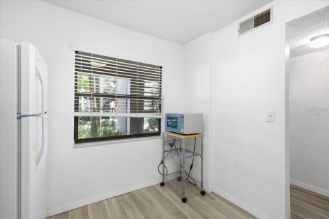 Copropriété à vendre à Palm Harbor, Floride: 2 chambres, 95.69 m2 № 2231696 - photo 11