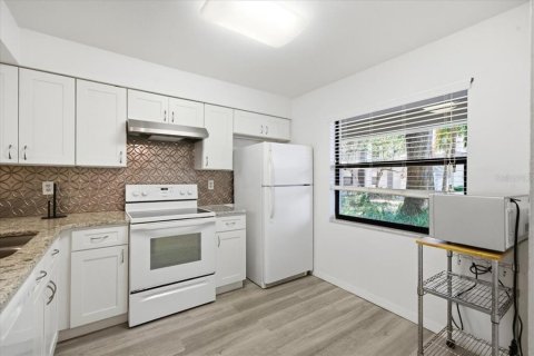 Copropriété à vendre à Palm Harbor, Floride: 2 chambres, 95.69 m2 № 2231696 - photo 6