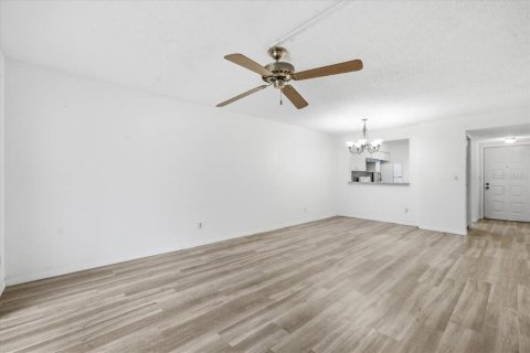 Copropriété à vendre à Palm Harbor, Floride: 2 chambres, 95.69 m2 № 2231696 - photo 12