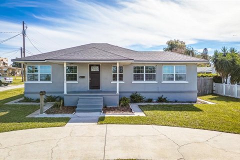 Villa ou maison à Winter Haven, Floride 3 chambres, 195 m2 № 2391163