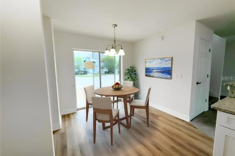 Adosado en venta en Lakeland, Florida, 3 dormitorios, 131.36 m2 № 2224676 - foto 6