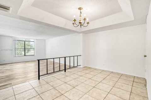 Condominio en Lauderhill, Florida, 2 dormitorios  № 2047767