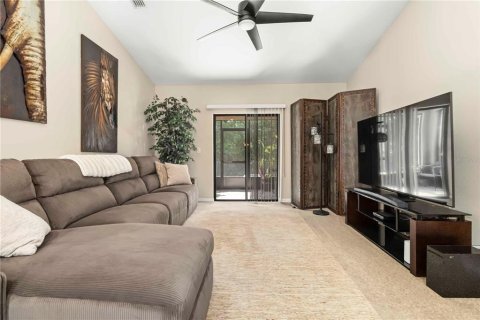 House in Cocoa, Florida 3 bedrooms, 142.05 sq.m. № 1801319 - photo 15