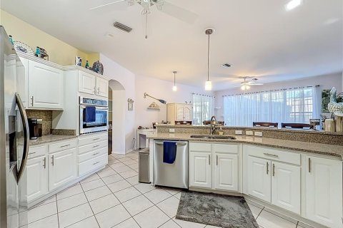 Купить виллу или дом в Даннеллон, Флорида 5 комнат, 190.17м2, № 2144573 - фото 19