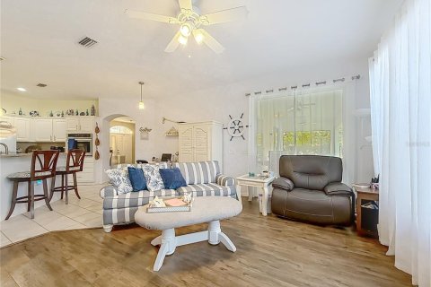 Купить виллу или дом в Даннеллон, Флорида 5 комнат, 190.17м2, № 2144573 - фото 22