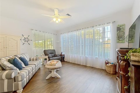 Купить виллу или дом в Даннеллон, Флорида 5 комнат, 190.17м2, № 2144573 - фото 21