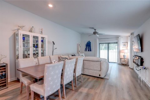 House in Tampa, Florida 3 bedrooms, 139.17 sq.m. № 2147958 - photo 6