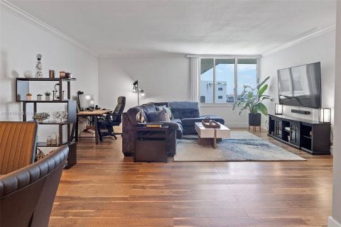 Copropriété à vendre à Miami Beach, Floride: 1 chambre, 90.12 m2 № 1842816 - photo 3