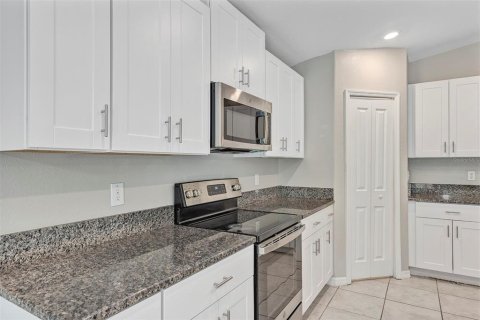 House in Ocala, Florida 4 bedrooms, 179.3 sq.m. № 1772903 - photo 5