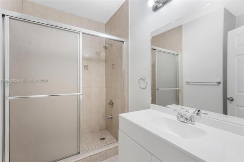 Villa ou maison à louer à Miramar, Floride: 2 chambres, 151.24 m2 № 2000066 - photo 17