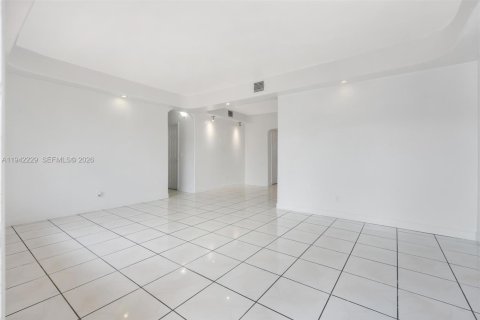 Villa ou maison à louer à Miramar, Floride: 2 chambres, 151.24 m2 № 2000066 - photo 8