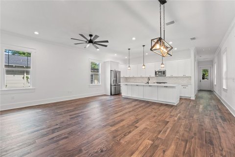 Купить виллу или дом в Тампа, Флорида 6 комнат, 237.74м2, № 2142310 - фото 11