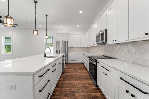 Купить виллу или дом в Тампа, Флорида 6 комнат, 237.74м2, № 2142310 - фото 15