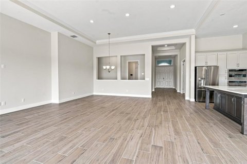 House in San Antonio, Florida 3 bedrooms, 237.64 sq.m. № 2381344 - photo 15
