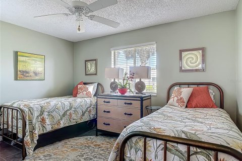 House in Ormond Beach, Florida 3 bedrooms, 162.39 sq.m. № 1681185 - photo 24