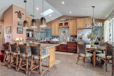House in Ormond Beach, Florida 3 bedrooms, 162.39 sq.m. № 1681185 - photo 14
