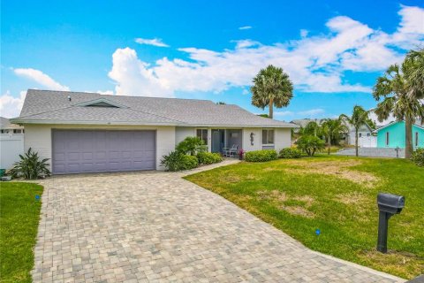 House in Ormond Beach, Florida 3 bedrooms, 162.39 sq.m. № 1681185 - photo 6