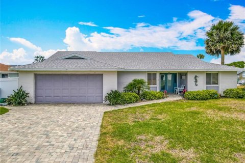 House in Ormond Beach, Florida 3 bedrooms, 162.39 sq.m. № 1681185 - photo 7