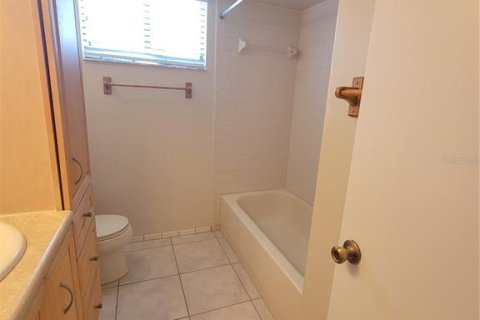 Condo in Tampa, Florida, 3 bedrooms  № 1725280 - photo 25