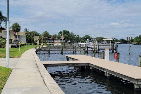 Condo in Tampa, Florida, 3 bedrooms  № 1725280 - photo 29
