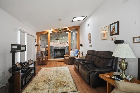 Casa en venta en Spring Hill, Florida, 3 dormitorios, 171.5 m2 № 2226065 - foto 15