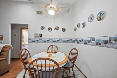Casa en venta en Spring Hill, Florida, 3 dormitorios, 171.5 m2 № 2226065 - foto 13