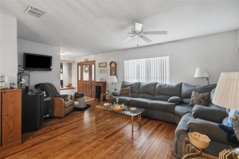 Casa en venta en Spring Hill, Florida, 3 dormitorios, 171.5 m2 № 2226065 - foto 8