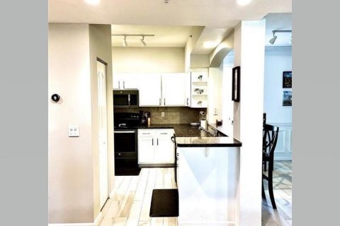 Copropriété à vendre à Jupiter, Floride: 2 chambres, 112.5 m2 № 2247300 - photo 4