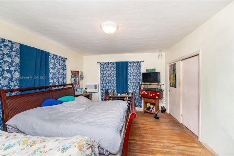 Condo in Miami Beach, Florida, 2 bedrooms № 2060005 - photo 9