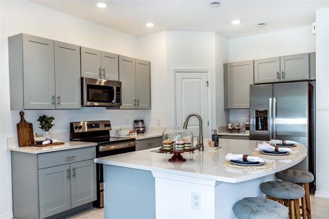 Townhouse in Parrish, Florida 3 bedrooms, 130.43 sq.m. № 1893822 - photo 10