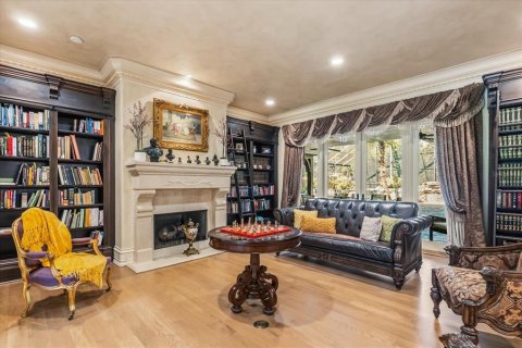 Casa en venta en Longwood, Florida, 10 dormitorios, 2388.15 m2 № 2094474 - foto 9