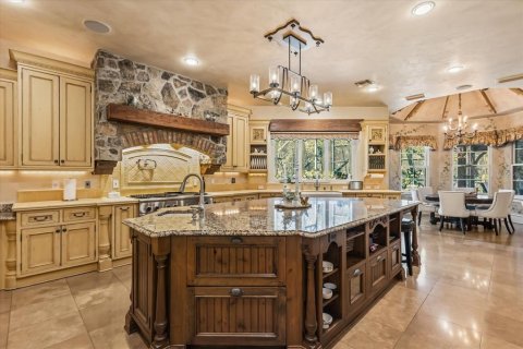 Casa en venta en Longwood, Florida, 10 dormitorios, 2388.15 m2 № 2094474 - foto 11