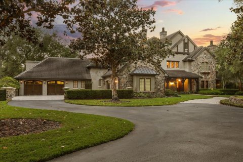 Villa ou maison à Longwood, Floride 10 chambres, 2388.15 m2 № 2094474