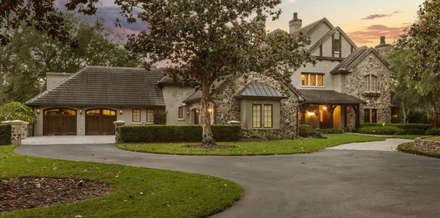 Casa en Longwood, Florida 10 dormitorios, 2388.15 m2 № 2094474