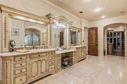 Casa en venta en Longwood, Florida, 10 dormitorios, 2388.15 m2 № 2094474 - foto 19