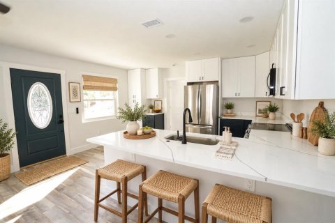 Casa en venta en Saint Petersburg, Florida, 3 dormitorios, 111.85 m2 № 2387487 - foto 6