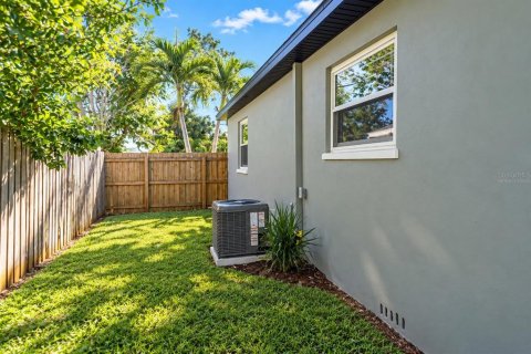 Casa en venta en Saint Petersburg, Florida, 3 dormitorios, 111.85 m2 № 2387487 - foto 16