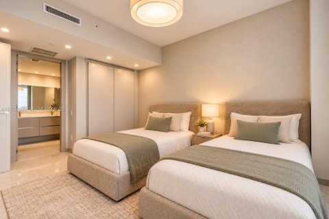 Copropriété à vendre à Bal Harbour, Floride: 2 chambres, 186.64 m2 № 2435230 - photo 10