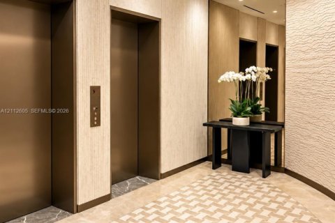Copropriété à vendre à Bal Harbour, Floride: 2 chambres, 186.64 m2 № 2435230 - photo 26