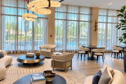Copropriété à vendre à Bal Harbour, Floride: 2 chambres, 186.64 m2 № 2435230 - photo 24