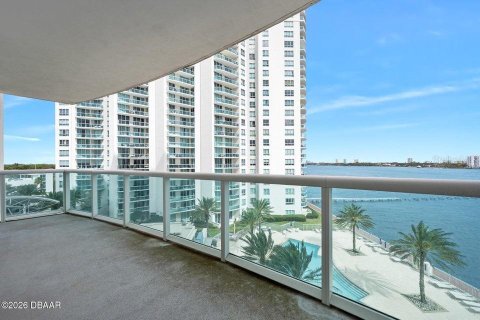 Condominio en venta en Holly Hill, Florida, 2 dormitorios, 156.91 m2 № 2124384 - foto 3