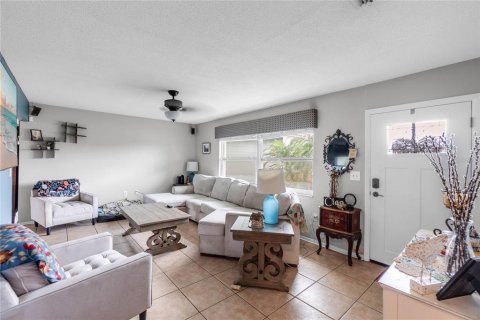 House in Bradenton, Florida 3 bedrooms, 111.3 sq.m. № 1829960 - photo 3