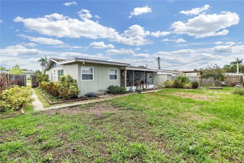 House in Bradenton, Florida 3 bedrooms, 111.3 sq.m. № 1829960 - photo 23