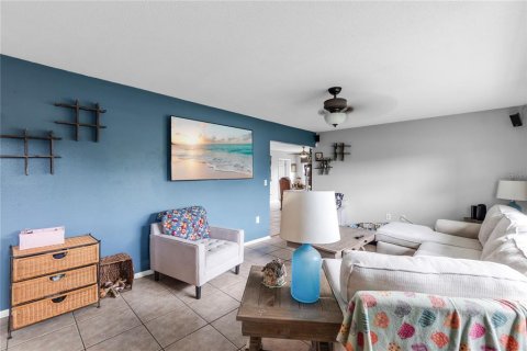 House in Bradenton, Florida 3 bedrooms, 111.3 sq.m. № 1829960 - photo 18