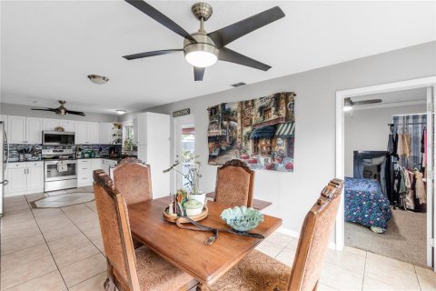 House in Bradenton, Florida 3 bedrooms, 111.3 sq.m. № 1829960 - photo 8