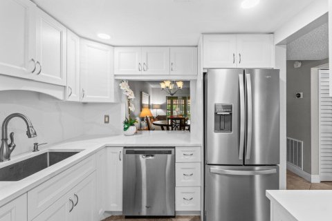 Condominio en Delray Beach, Florida, 2 dormitorios № 2181086